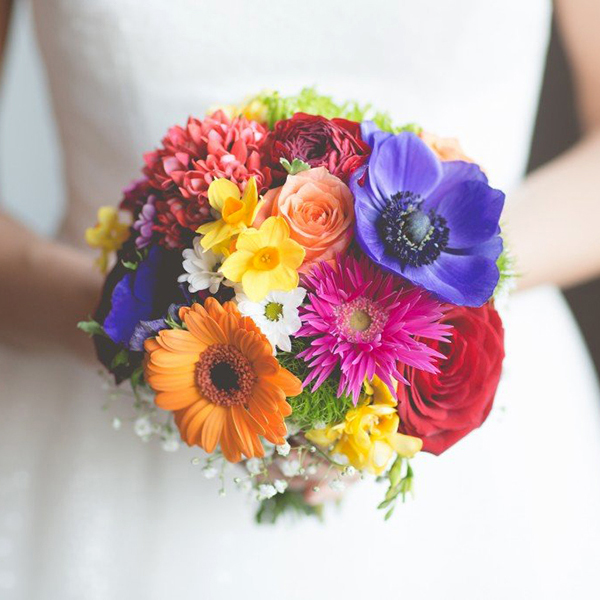 Разноцветный букет невесты
