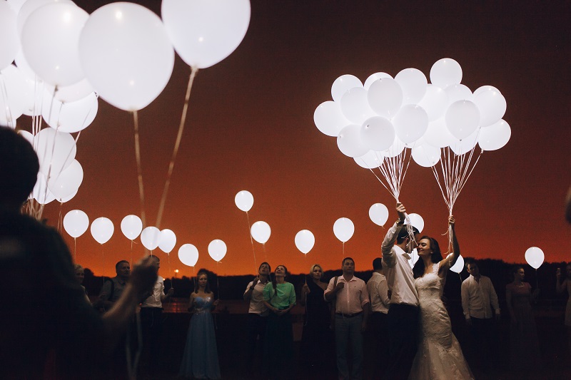 Диодные шары на свадьбу